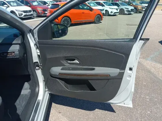 DACIA SANDERO III - voiture d'occasion - Photo 20