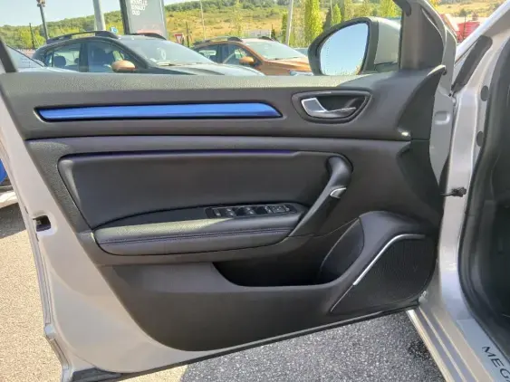 RENAULT MEGANE IV - voiture d'occasion - Photo 17