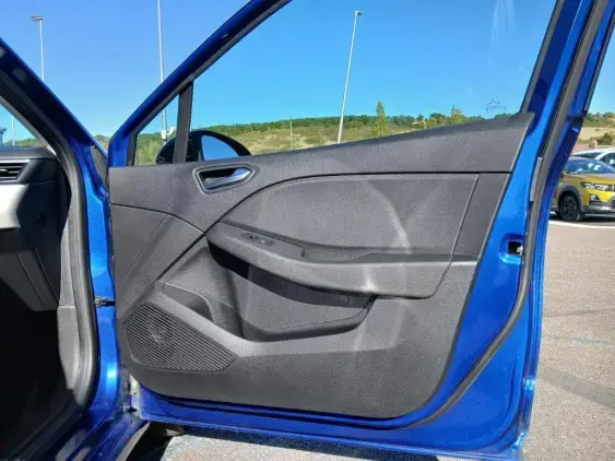 RENAULT CLIO V - voiture d'occasion - Photo 17