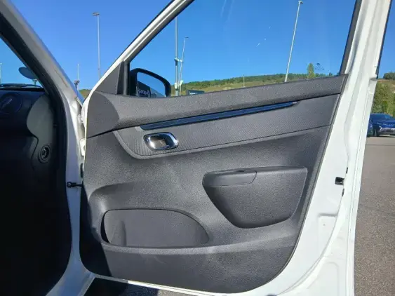 DACIA SPRING - voiture d'occasion - Photo 16