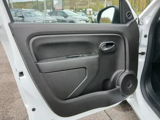 RENAULT TWINGO ELECTRIQUE III - voiture d'occasion - Photo 16