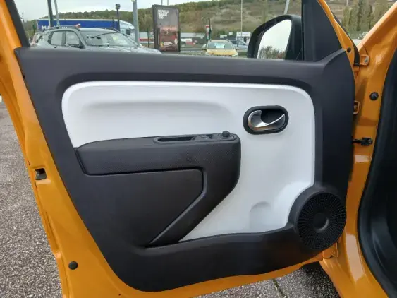 RENAULT TWINGO ELECTRIQUE III - voiture d'occasion - Photo 16