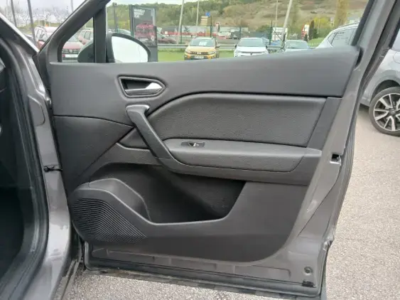 RENAULT CAPTUR II - voiture d'occasion - Photo 18