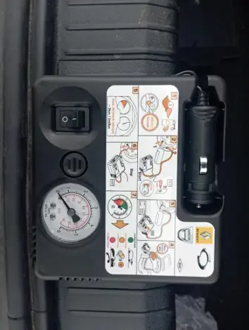 RENAULT MEGANE V - voiture d'occasion - Photo 17