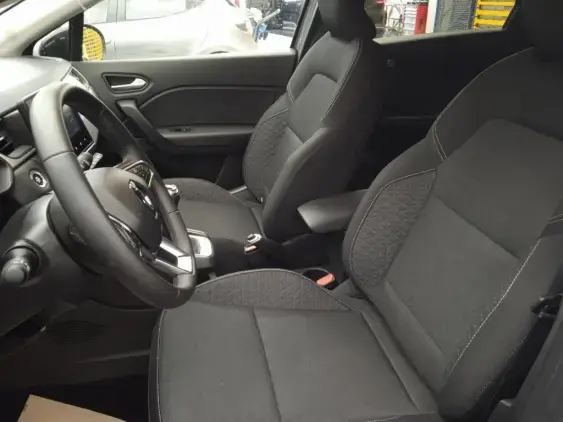 RENAULT CAPTUR II - voiture d'occasion - Photo 18