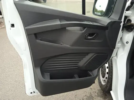 RENAULT TRAFIC FG III - voiture d'occasion - Photo 18