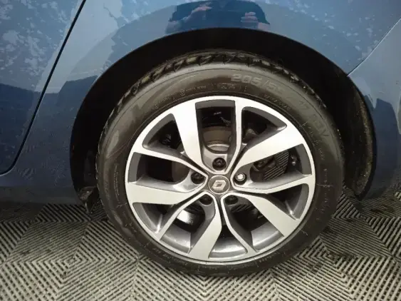 RENAULT MEGANE ESTATE IV - voiture d'occasion - Photo 24