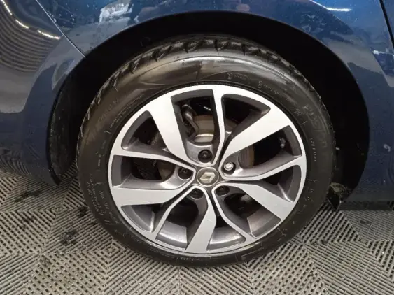 RENAULT MEGANE ESTATE IV - voiture d'occasion - Photo 25