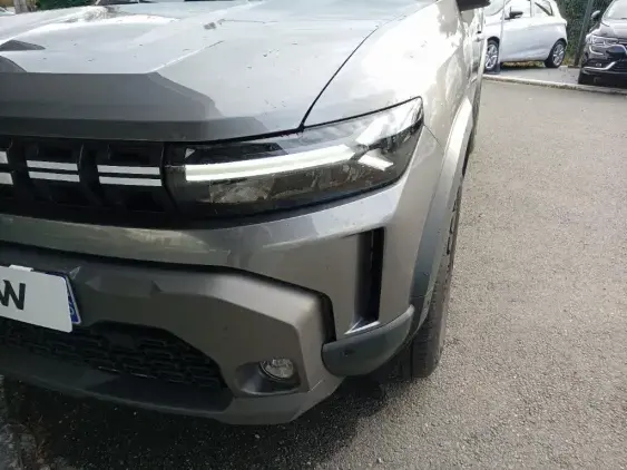 DACIA DUSTER III - voiture d'occasion - Photo 21