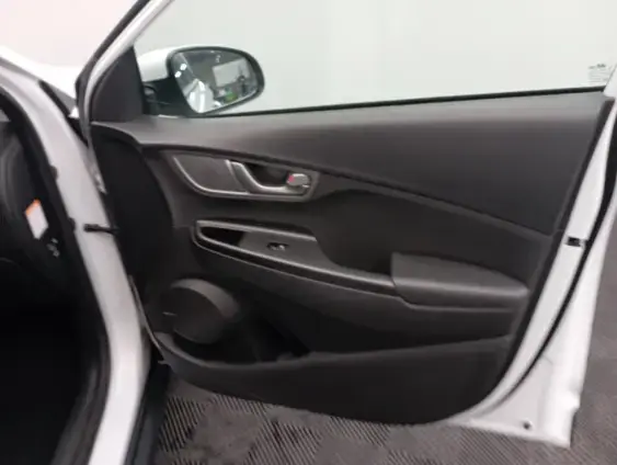 HYUNDAI KONA ELECTRIQUE - voiture d'occasion - Photo 20