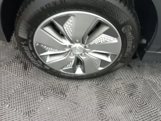 HYUNDAI KONA ELECTRIQUE - voiture d'occasion - Photo 25