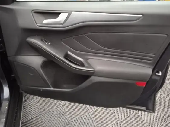 FORD FOCUS IV - voiture d'occasion - Photo 20