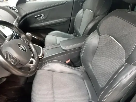 RENAULT SCENIC IV - voiture d'occasion - Photo 18