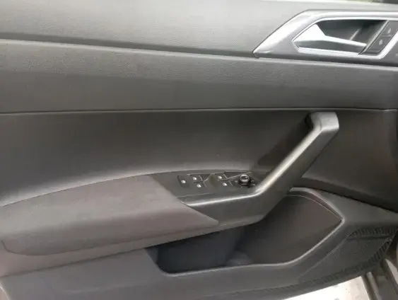 VOLKSWAGEN POLO VI - voiture d'occasion - Photo 18