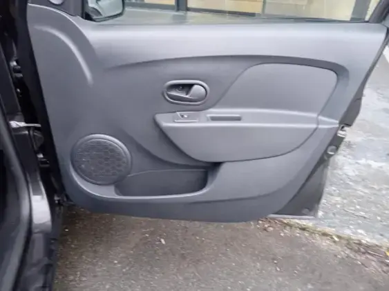 DACIA SANDERO II - voiture d'occasion - Photo 19