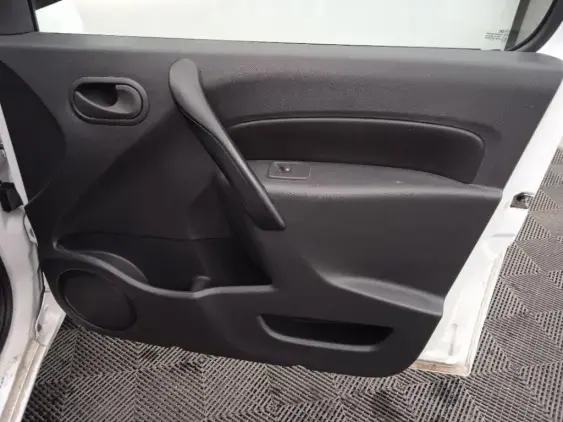 RENAULT KANGOO EXPRESS II - voiture d'occasion - Photo 20