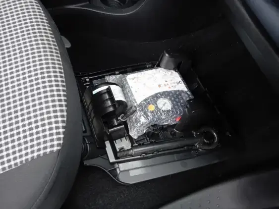 RENAULT TWINGO III - voiture d'occasion - Photo 17