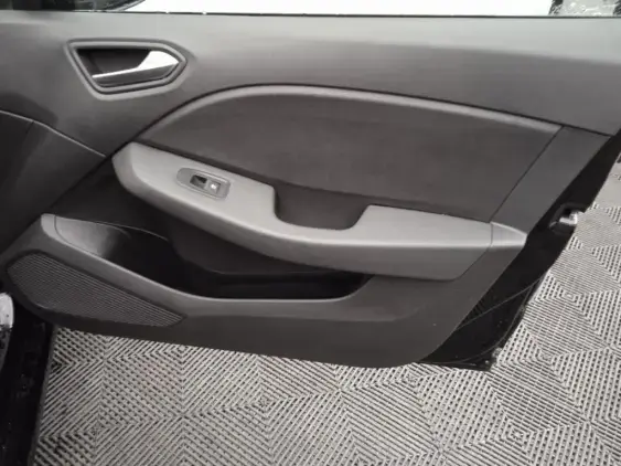 RENAULT CLIO V - voiture d'occasion - Photo 19