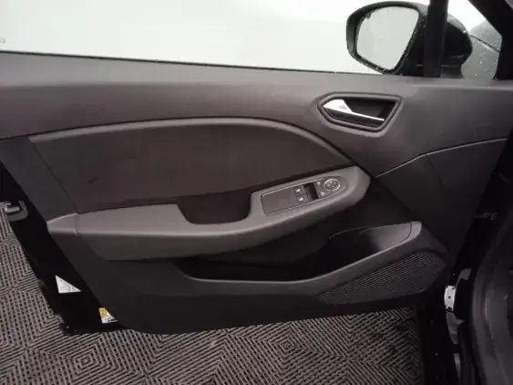 RENAULT CLIO V - voiture d'occasion - Photo 18