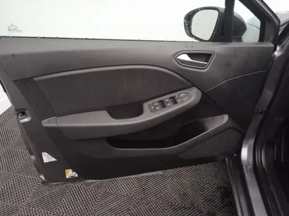 RENAULT CLIO V - voiture d'occasion - Photo 19