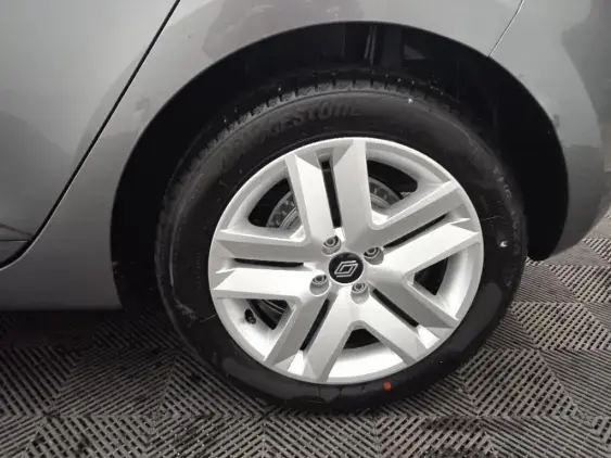 RENAULT CLIO V - voiture d'occasion - Photo 24