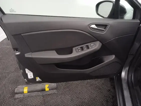 RENAULT CLIO V - voiture d'occasion - Photo 19