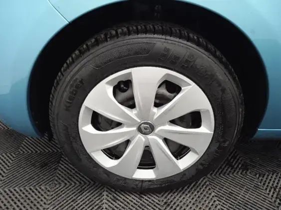 RENAULT ZOE - voiture d'occasion - Photo 22