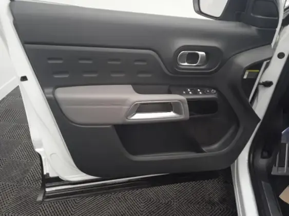 CITROEN C5 II - voiture d'occasion - Photo 19