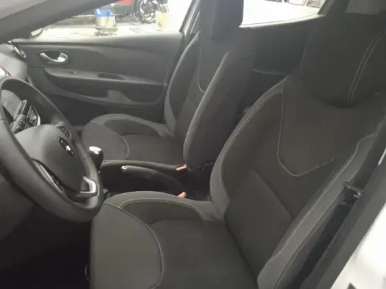 RENAULT CLIO IV - voiture d'occasion - Photo 18