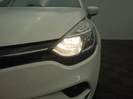 RENAULT CLIO IV - voiture d'occasion - Photo 22