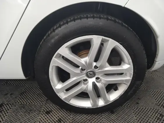 RENAULT CLIO IV - voiture d'occasion - Photo 24