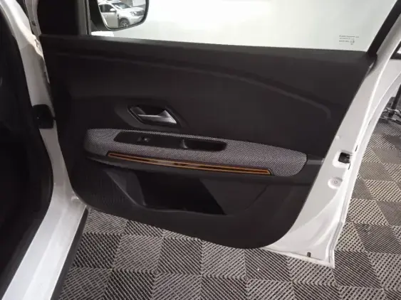 DACIA SANDERO III - voiture d'occasion - Photo 19