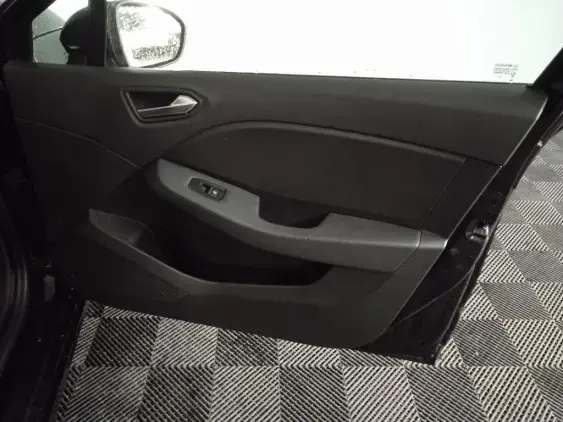 RENAULT CLIO V - voiture d'occasion - Photo 19