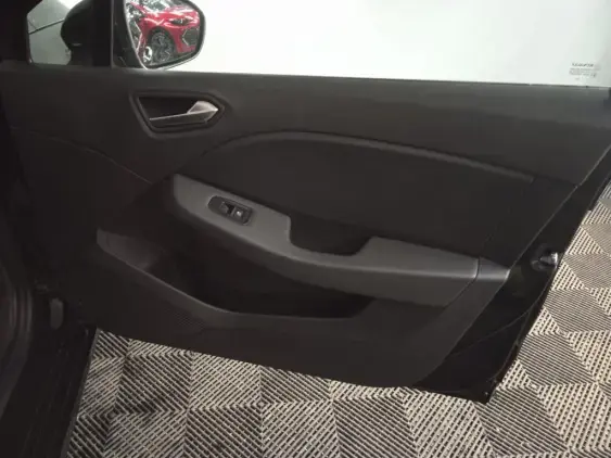 RENAULT CLIO V - voiture d'occasion - Photo 19