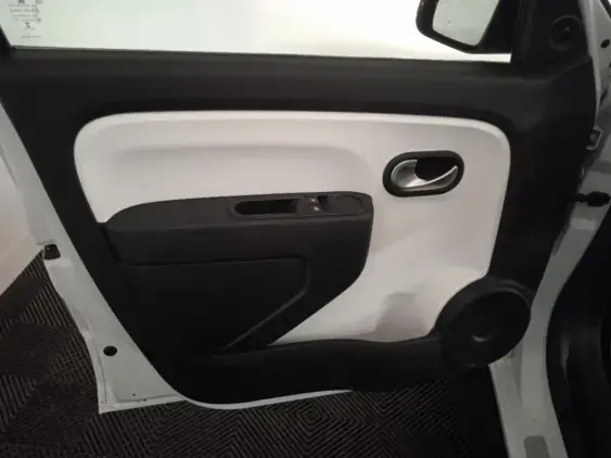 RENAULT TWINGO III - voiture d'occasion - Photo 18