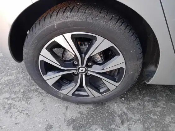 RENAULT CLIO V - voiture d'occasion - Photo 25