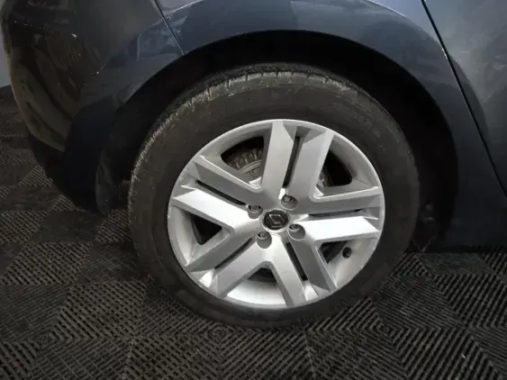 RENAULT CLIO V - voiture d'occasion - Photo 25