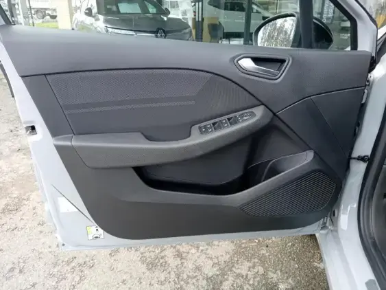 RENAULT CLIO V - voiture d'occasion - Photo 19