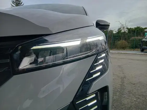 RENAULT CLIO V - voiture d'occasion - Photo 22