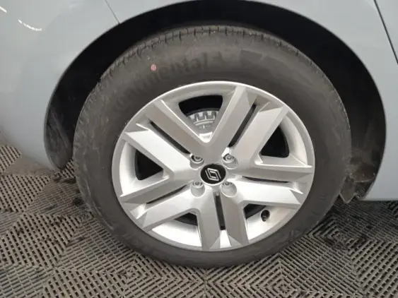 RENAULT CLIO V - voiture d'occasion - Photo 24