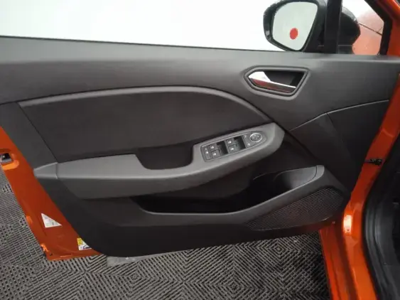 RENAULT CLIO V - voiture d'occasion - Photo 19