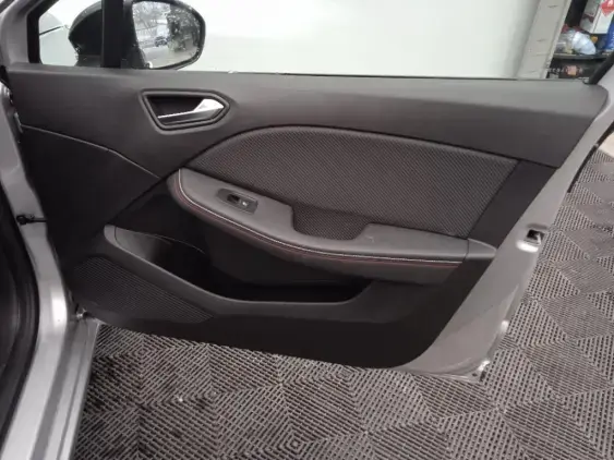 RENAULT CLIO V - voiture d'occasion - Photo 20