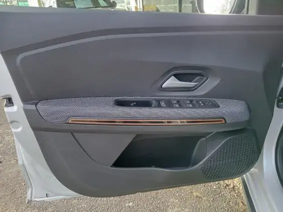 DACIA SANDERO III - voiture d'occasion - Photo 19