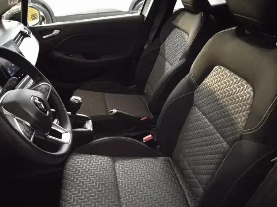 RENAULT CLIO V - voiture d'occasion - Photo 18