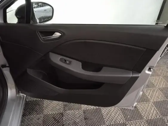 RENAULT CLIO V - voiture d'occasion - Photo 20