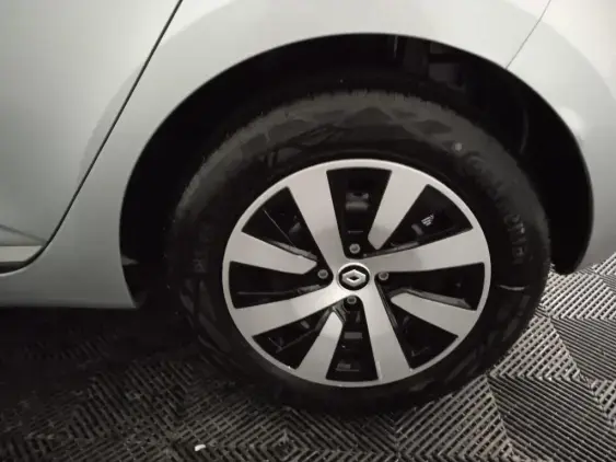 RENAULT CLIO V - voiture d'occasion - Photo 24