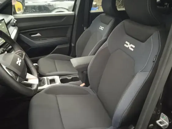 DACIA DUSTER III - voiture d'occasion - Photo 18