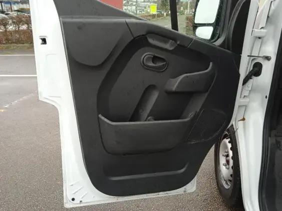 RENAULT MASTER FG III - voiture d'occasion - Photo 18