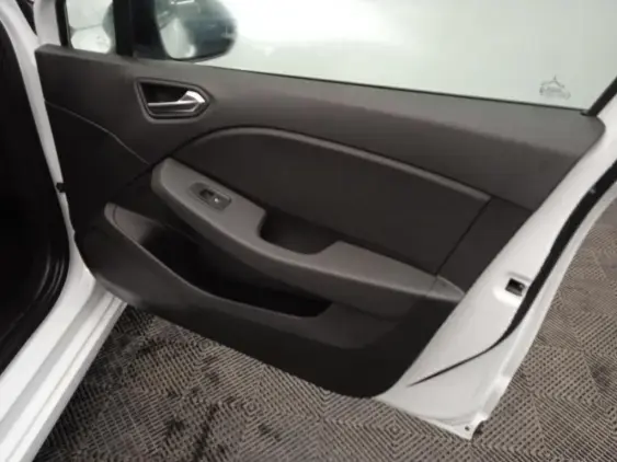 RENAULT CLIO V - voiture d'occasion - Photo 20