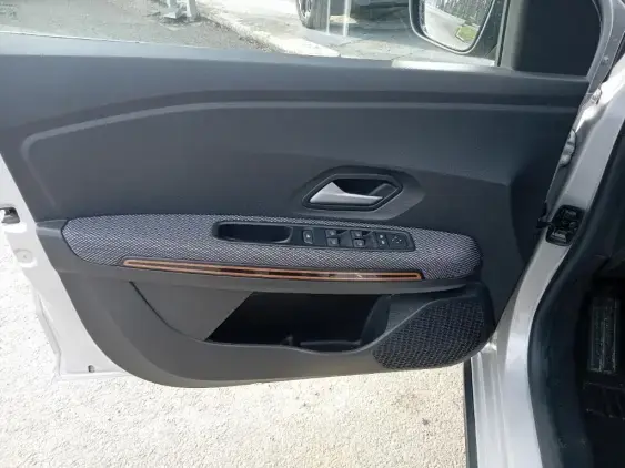 DACIA SANDERO III - voiture d'occasion - Photo 19